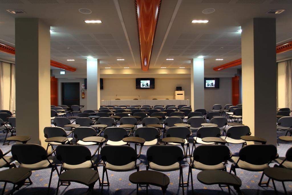 Grand Hotel Forlì Buitenkant foto